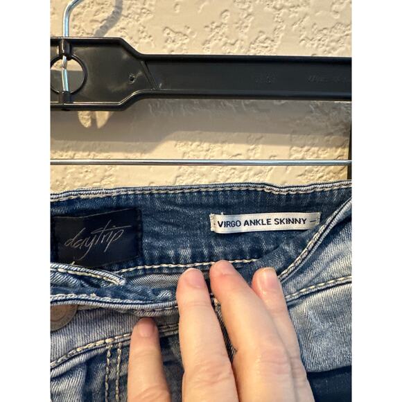 ⭐️ Women’s Daytrip Virgo Ankle Skinny Jeans. Size 31 - Picture 3 of 5